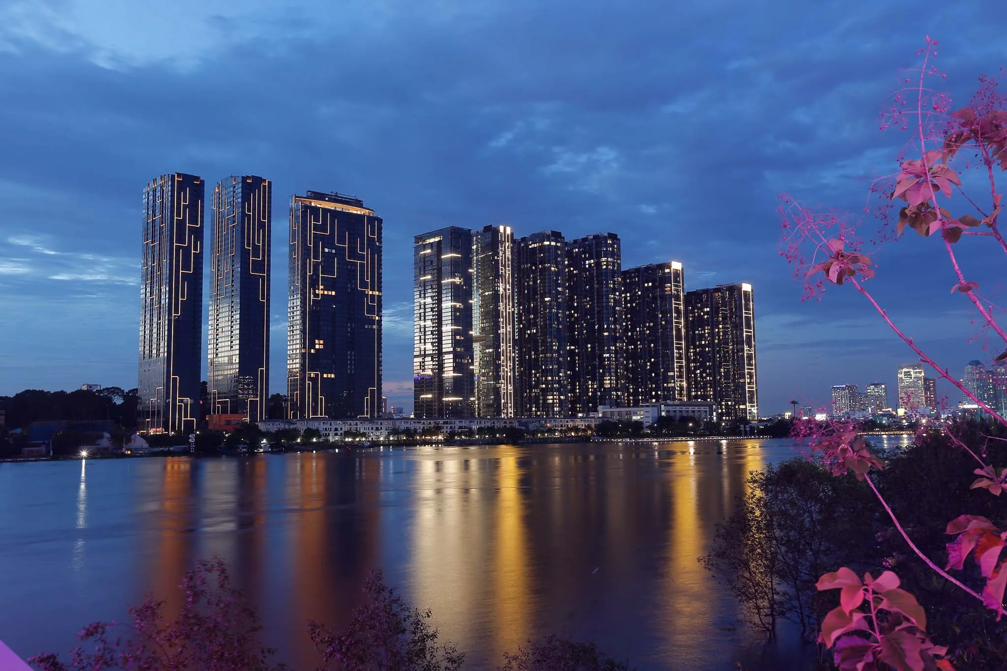 The grand Marina, architecture photography, ảnh kiến trúc